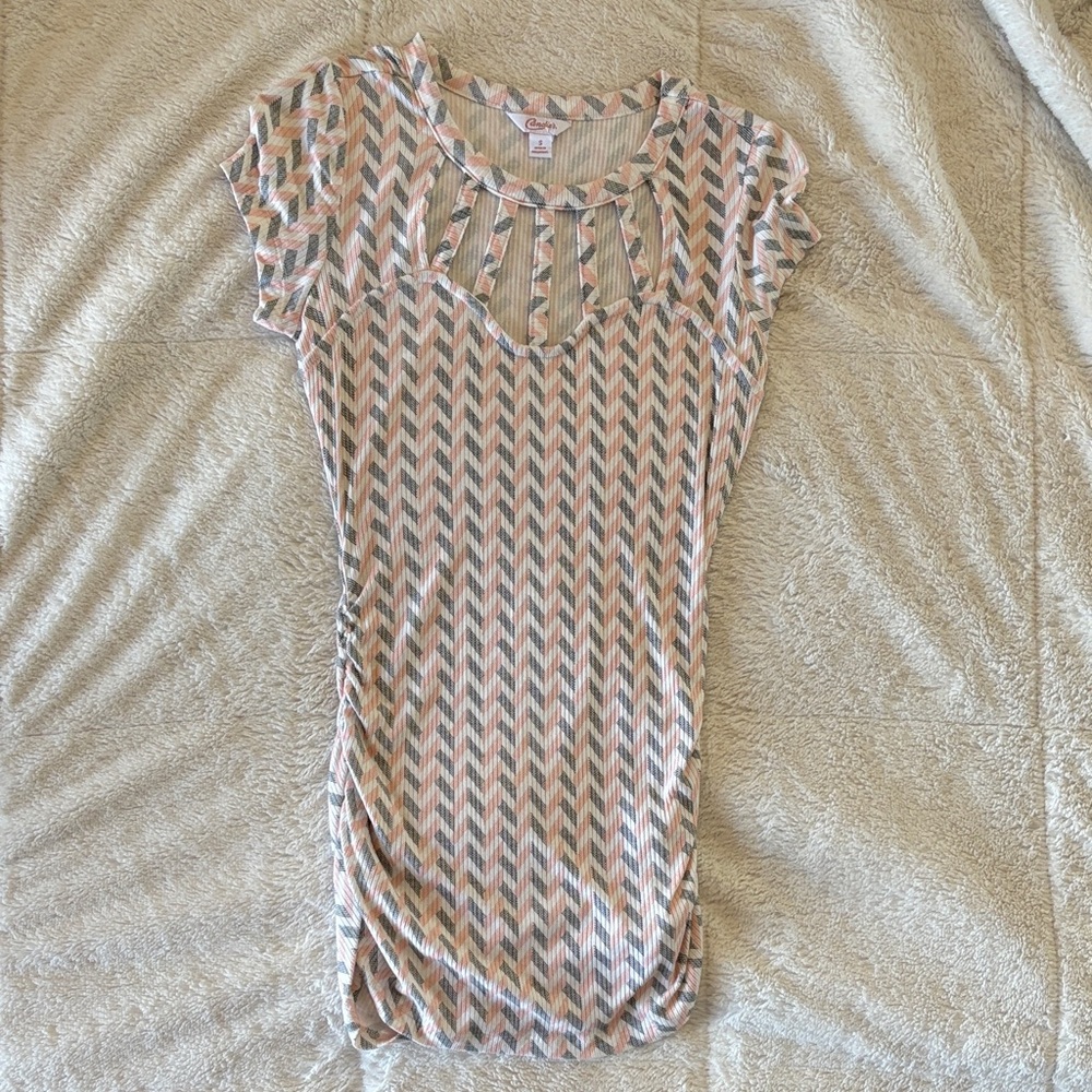 Candie's Pink and White Chevron Short Sleeve Top
